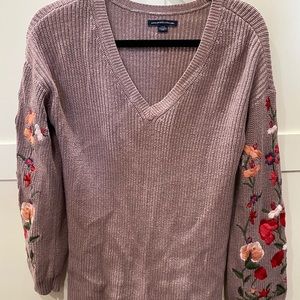 American Eagle sweater